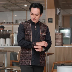 Baju Koko Batik Pria Lengan Panjang Warna Hitam