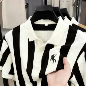 Kemeja polo lengan pendek hitam pria kerah gaya Korea baru untuk dewasa kemeja kasual modis bergaris vertikal